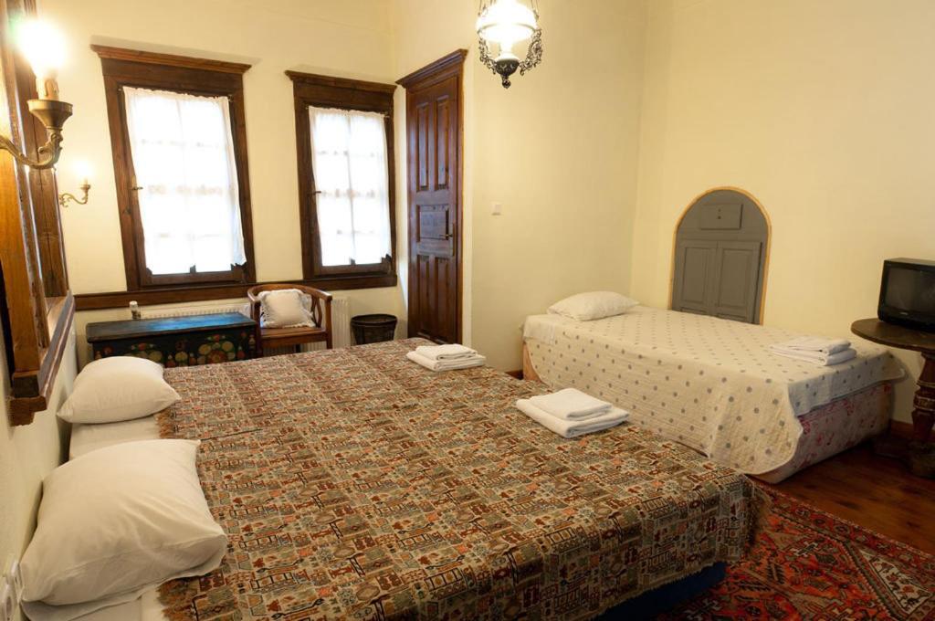 Vergoula'S Mansion Kastoria Room photo